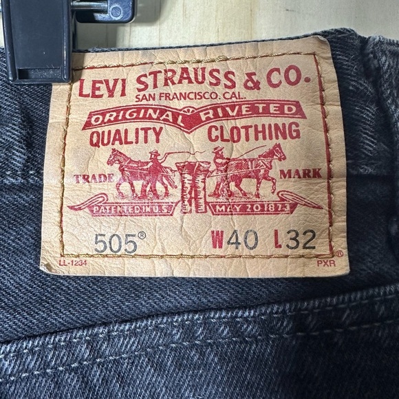 Levis 505 Washed Black Regular Fit Jeans 40x32 100% Cotton - Picture 9 of 11